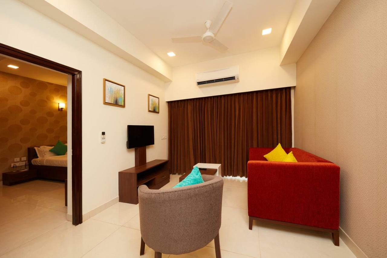 Hotel Kamar Residences And Banquets Chennai Exterior photo