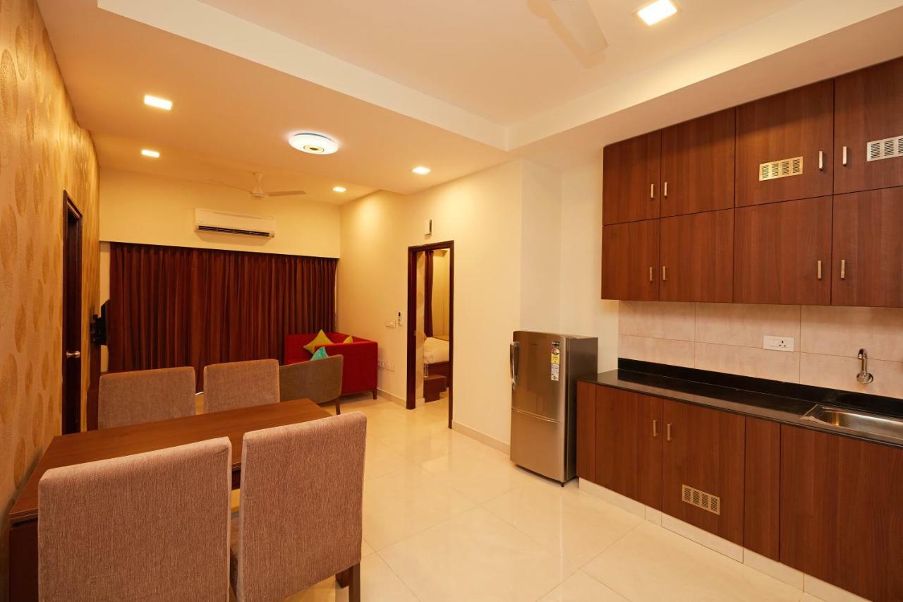 Hotel Kamar Residences And Banquets Chennai Exterior photo