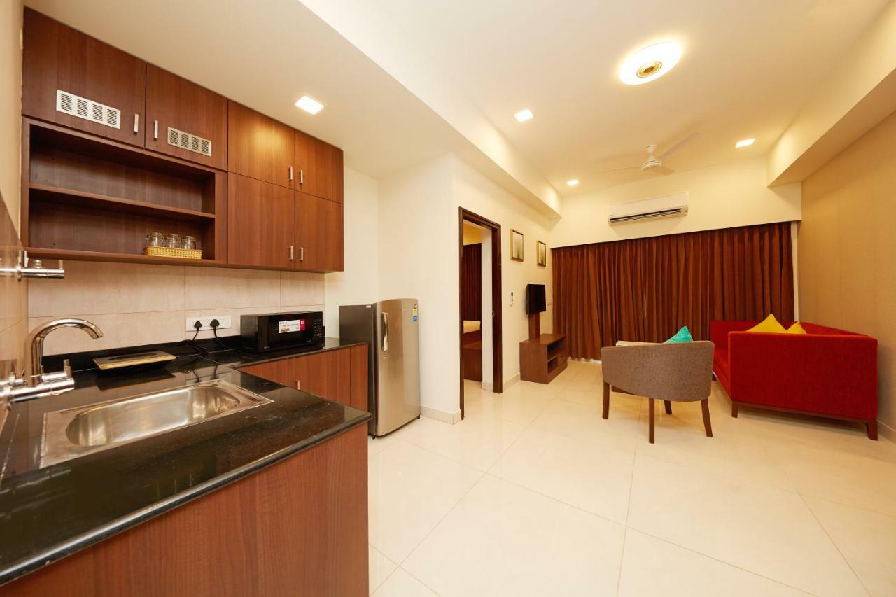 Hotel Kamar Residences And Banquets Chennai Exterior photo
